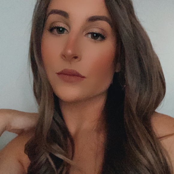 Meet your Posher, Christiana - Picture 1 of 1